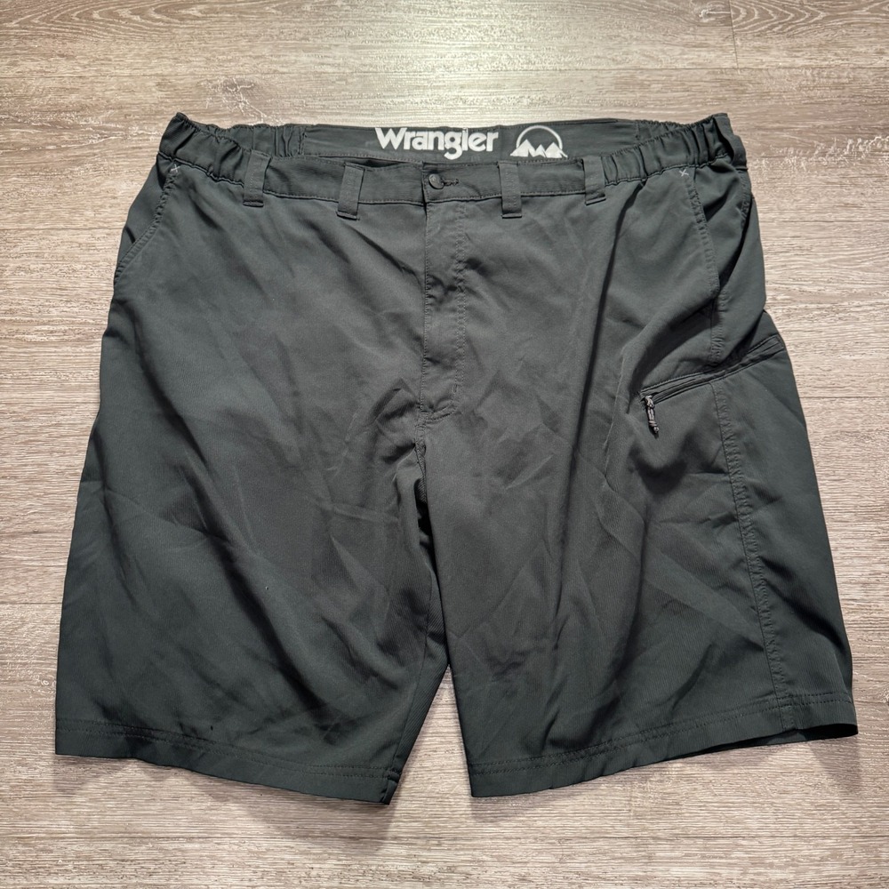 Wrangler Shorts Mens 46 Black Cargo Outdoor Terrain 10.5" Outdoor Gorpcore Adult